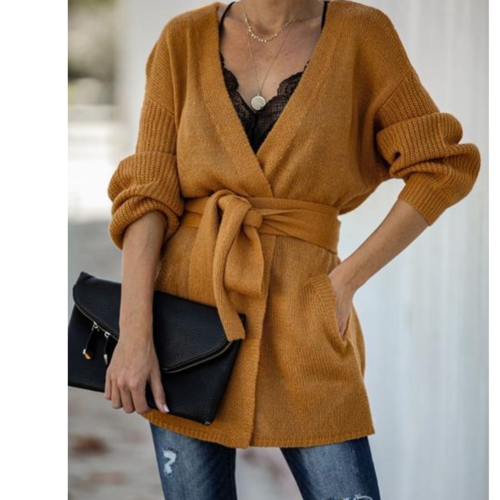 NOEL Pocketed Cardigan